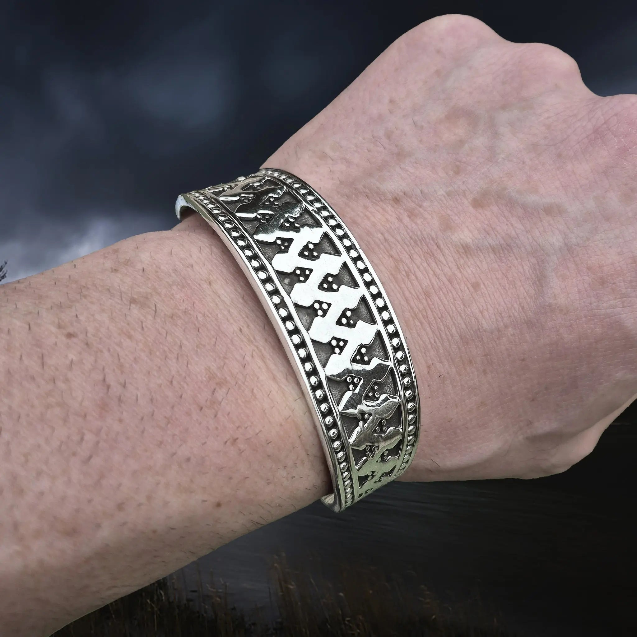 Silver Viking Bracelet / Arm Ring Replica From Anglesey with 3 Dot Design on Wrist