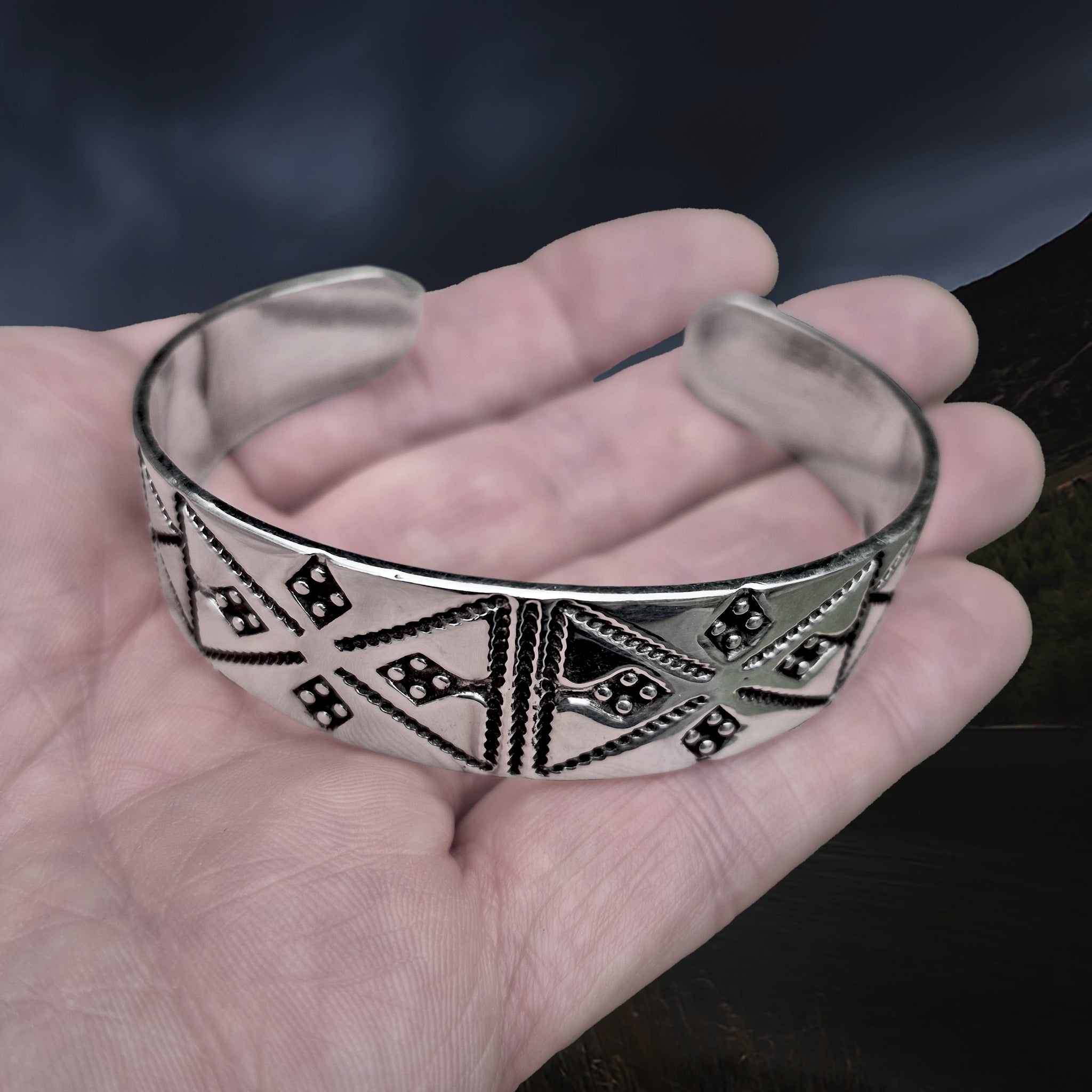 Silver Viking Bracelet / Arm Ring Replica From Anglesey with 4 Dot Design on Hand - Front Angle View