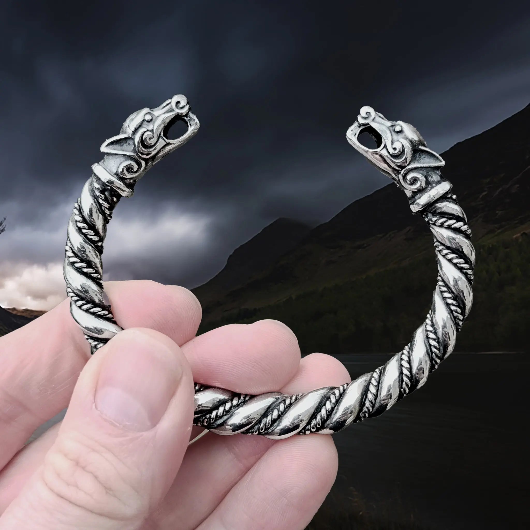 Thick Twisted Silver Viking Bracelet / Arm Ring With Ferocious Wolf Heads in Hand