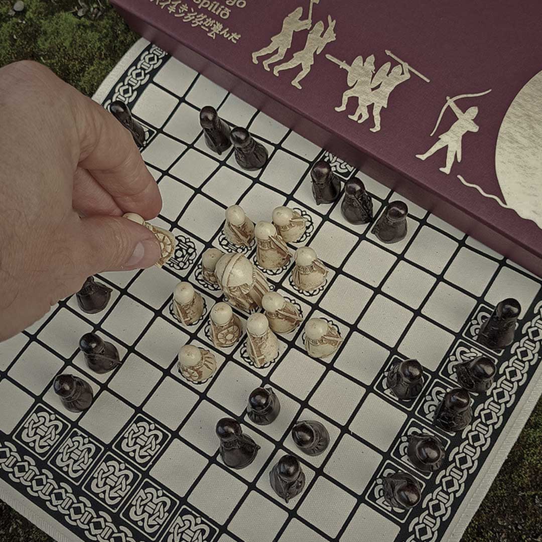 Viking Gifts - Viking Dragon Collections - Showing Hnefatafl Game