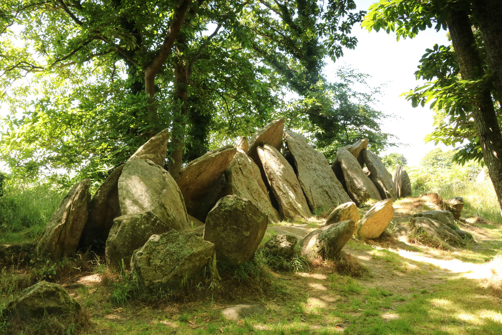 Magical France by Rob Wildwood- Ti Ar'c Horriged
