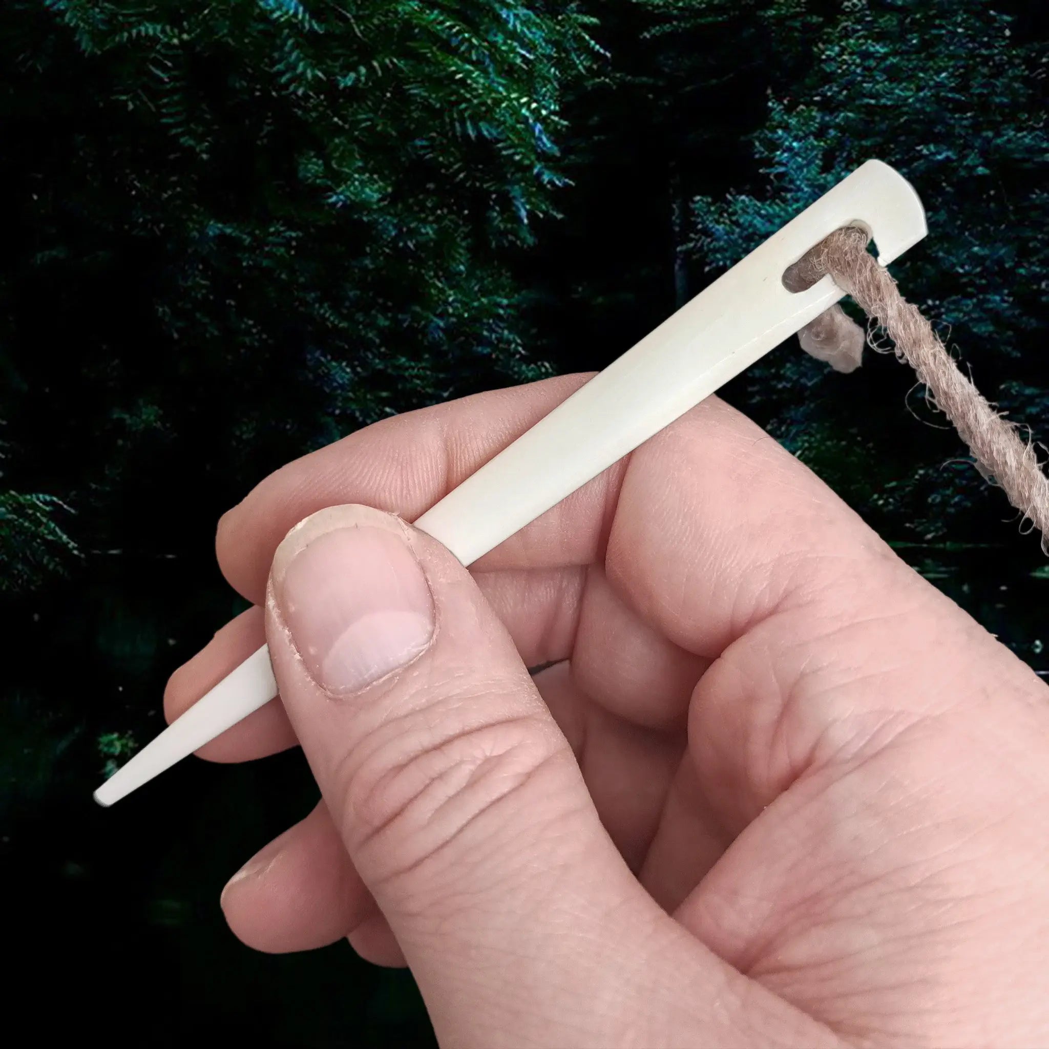 Handmade Bone Viking Nalbinding Needle with Wool Yarn in Hand