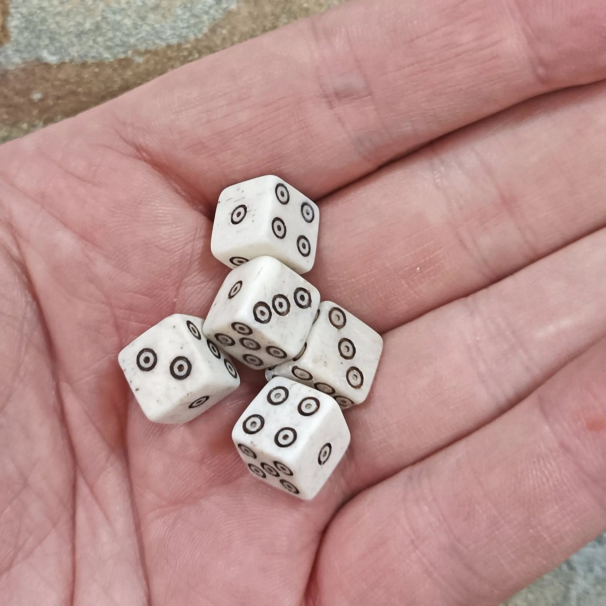 Small Natural Bone Replica Viking Dice with Black Dot and Ring Incised Spots in Hand x 5