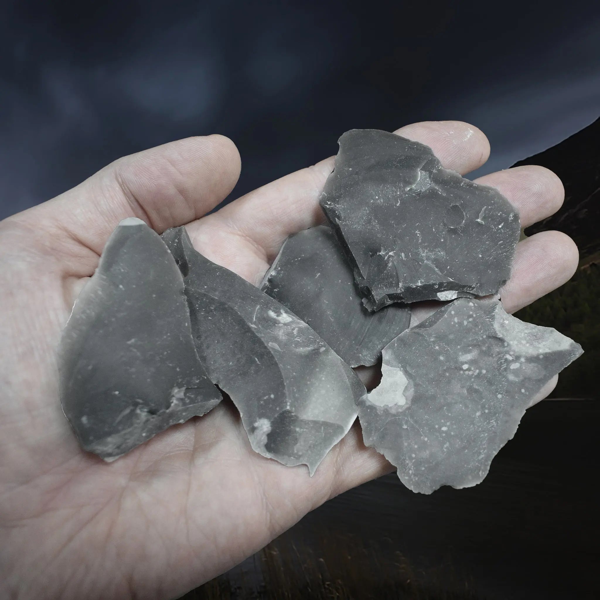 Hand-Knapped Small Flint Flakes x 5 from the UK on Hand