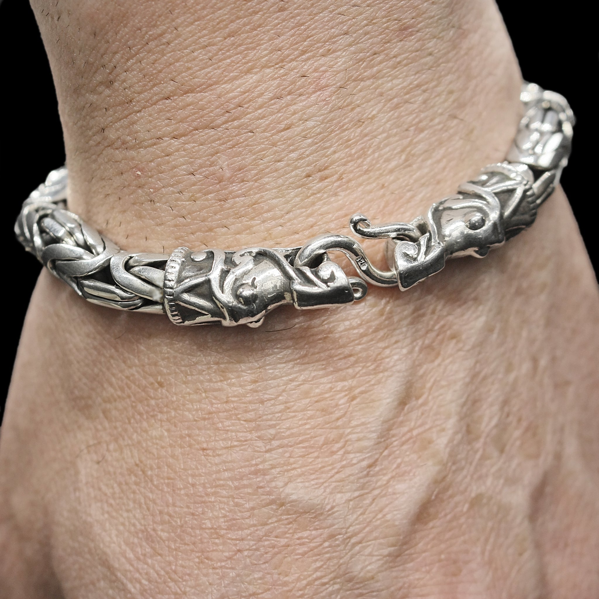 8mm Silver Viking King Bracelet With Gotlandic Dragon Heads On Wrist