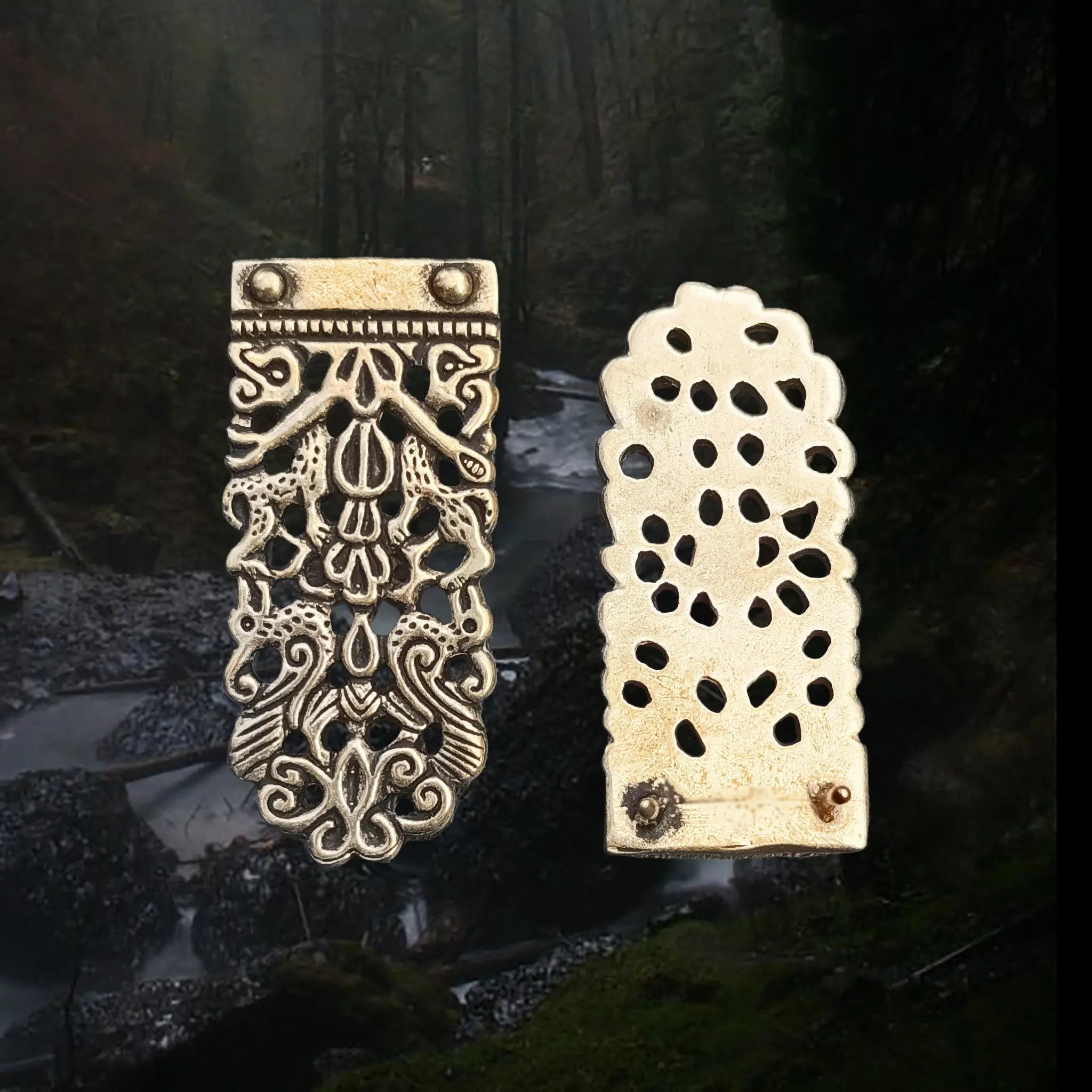 Bronze Viking / Saxon Strap End from Winchester - Front and Back