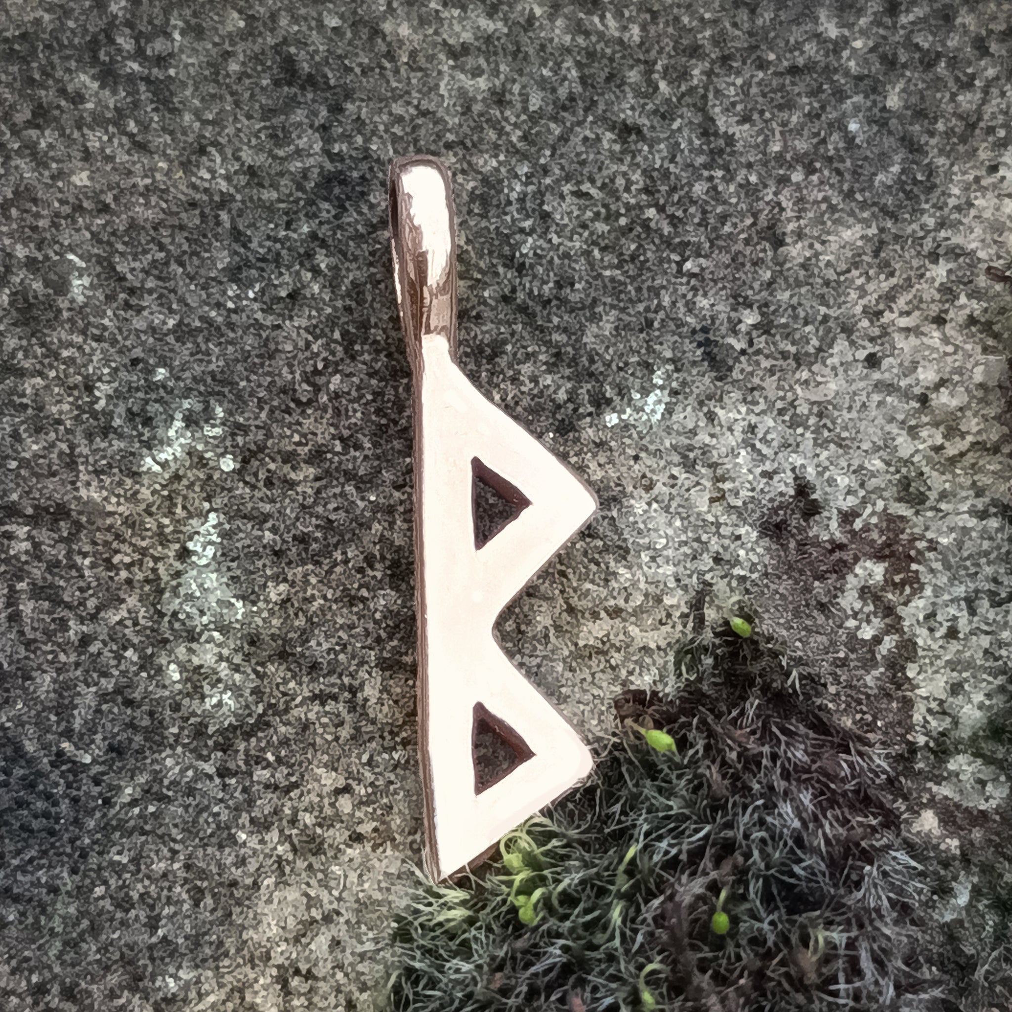 Bronze Elder Futhark Rune - Berkano (B)