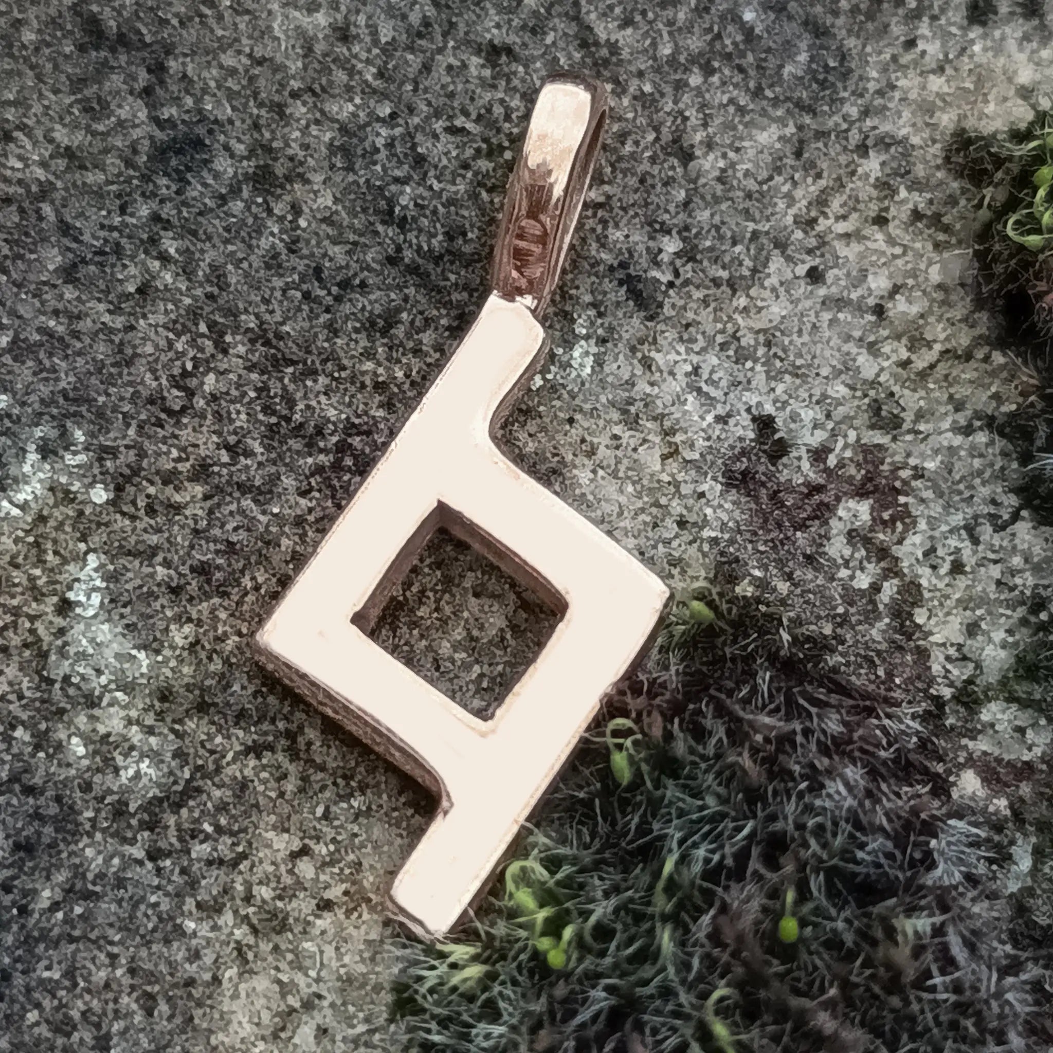 Bronze Elder Futhark Rune - Jera (J/Y)