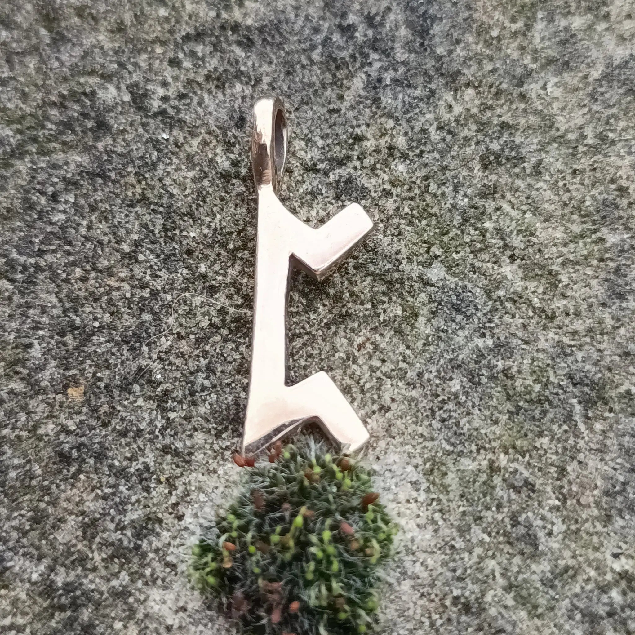 Bronze Elder Futhark Rune - Perthro (P)