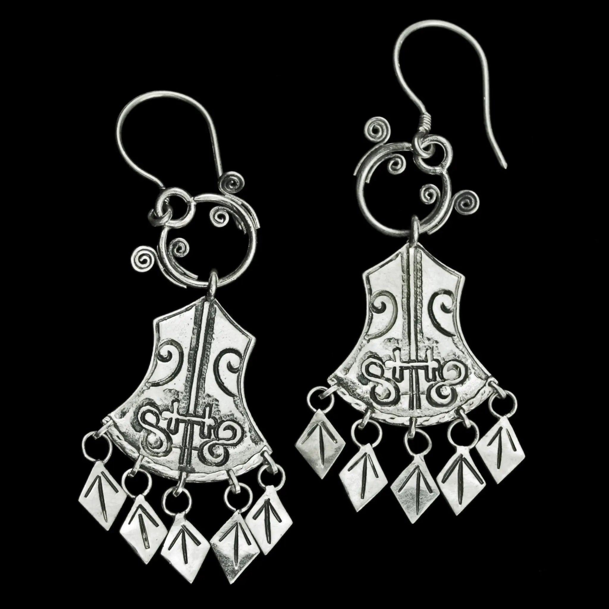 Silver 5 T Rune Norwegian Viking Earrings