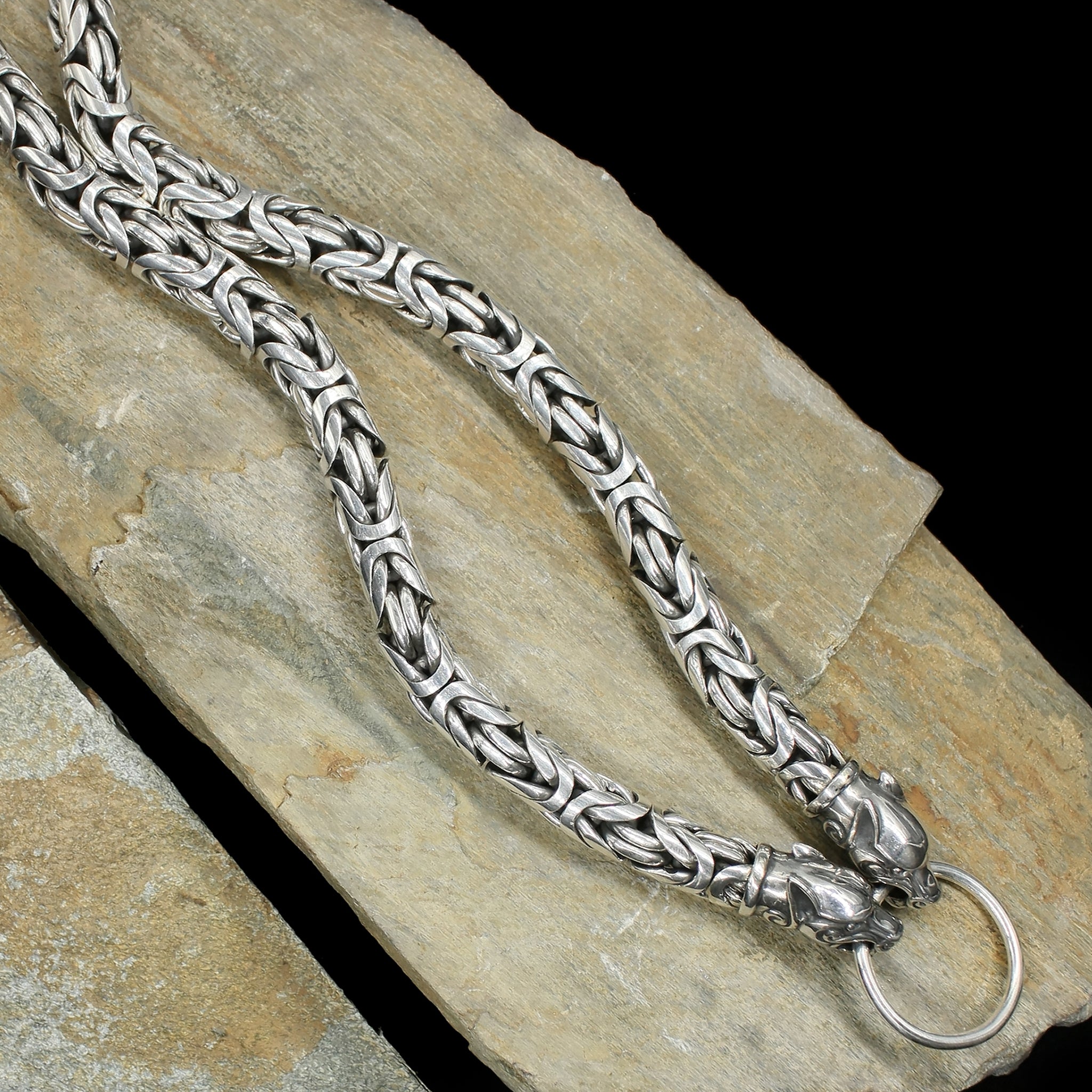 10mm Thick Silver Thor's Hammer King Chain Necklace with Ferocious Wolf Heads & Split Ring on Rock