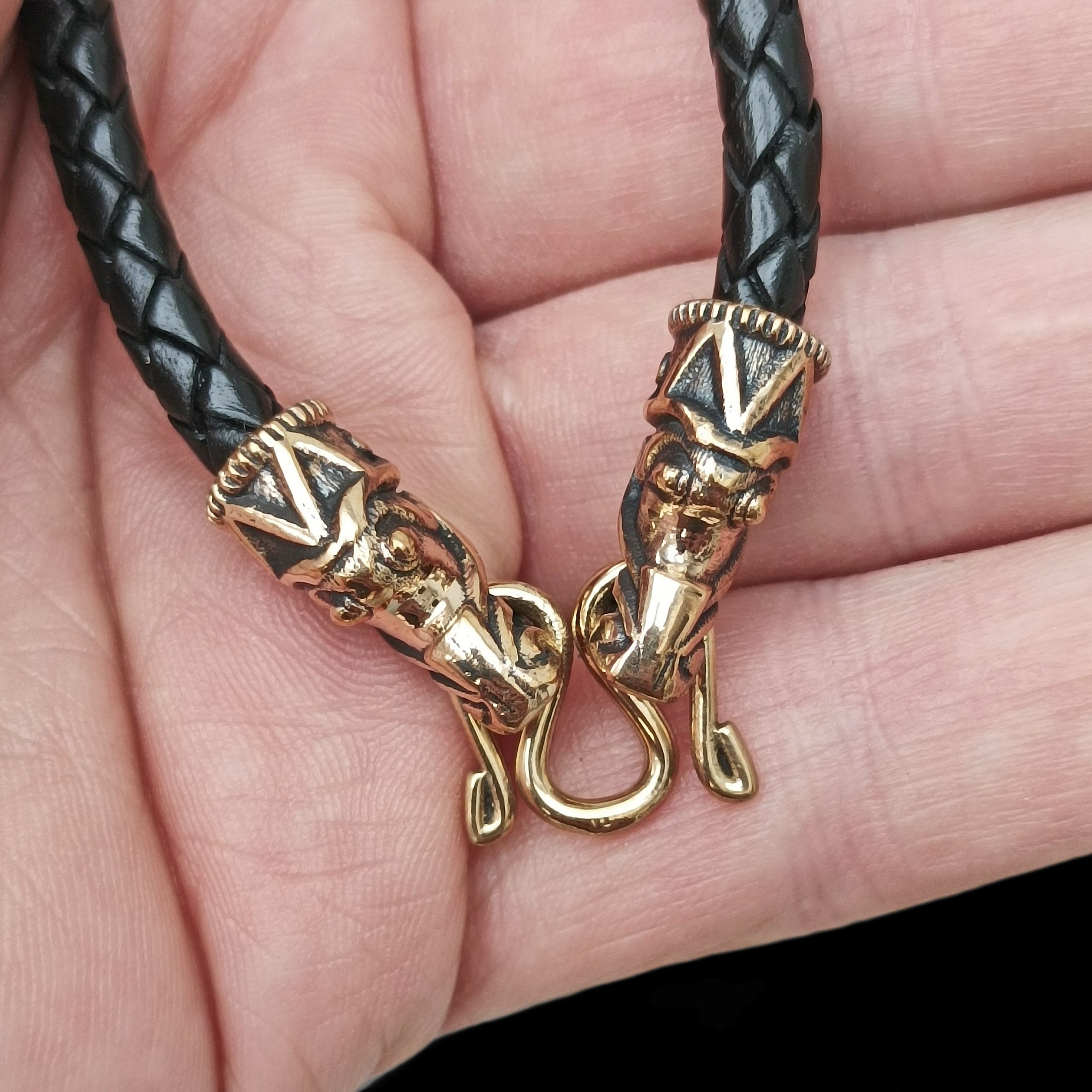 Braided leather necklace for pendant