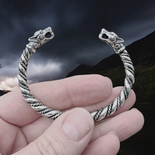 Twisted Silver Viking Bracelet / Arm Ring With Ferocious Wolf Heads in Hand