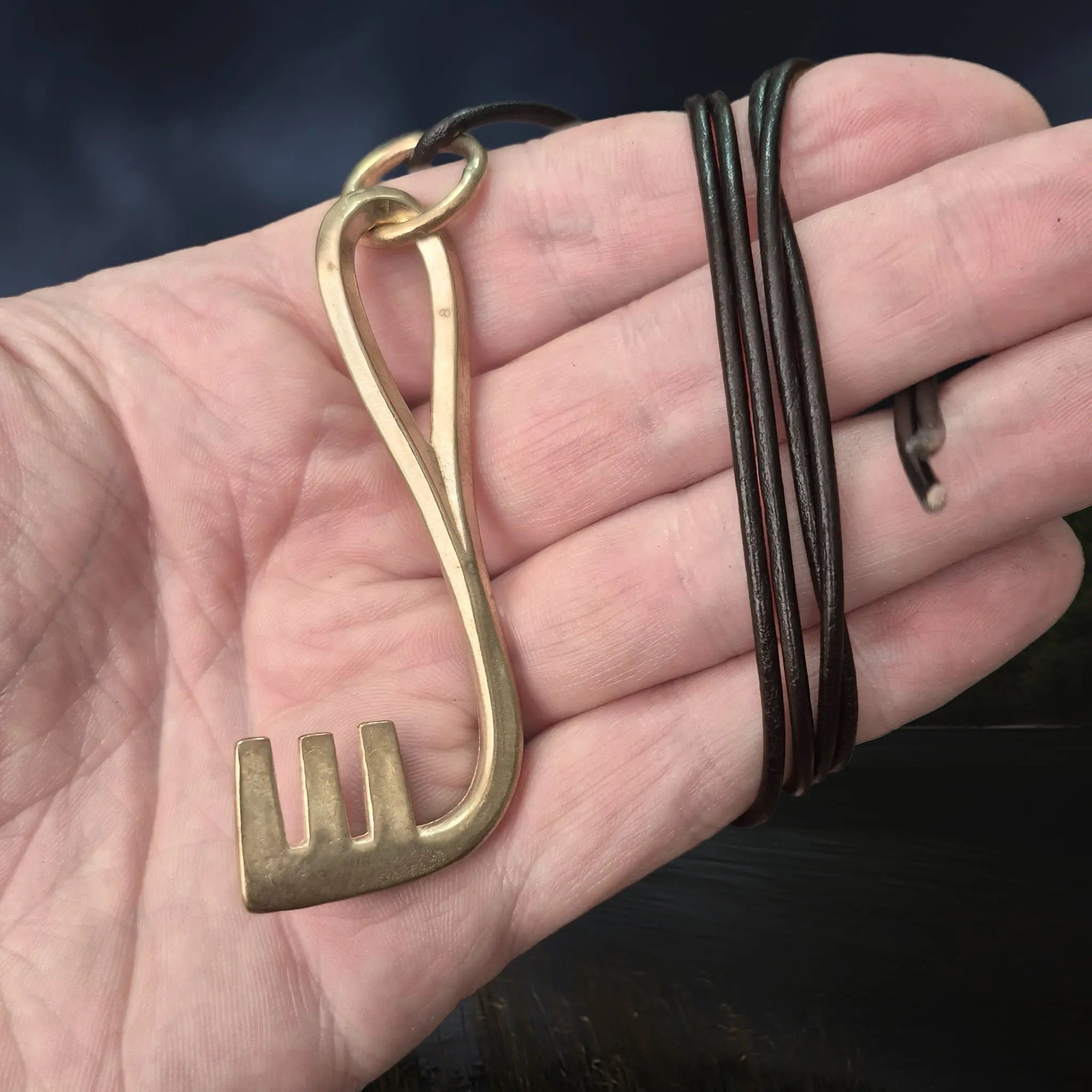 アクセサリー Noribounyan Replica Grave Find Large L-Shaped Key Pendant - Bronze - The