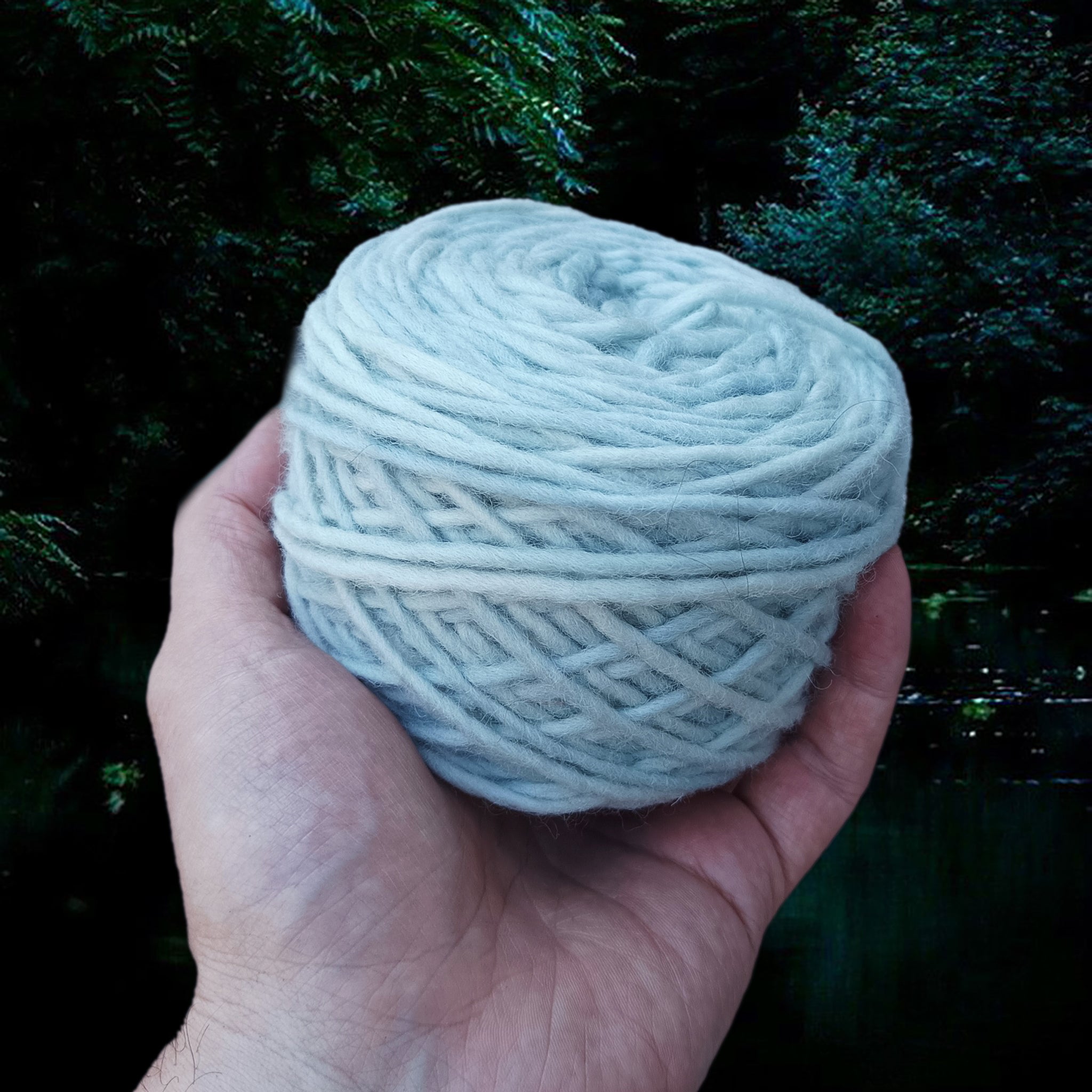 100g Nalbinding Wool Yarn Ball 1/1 - Pale Blue