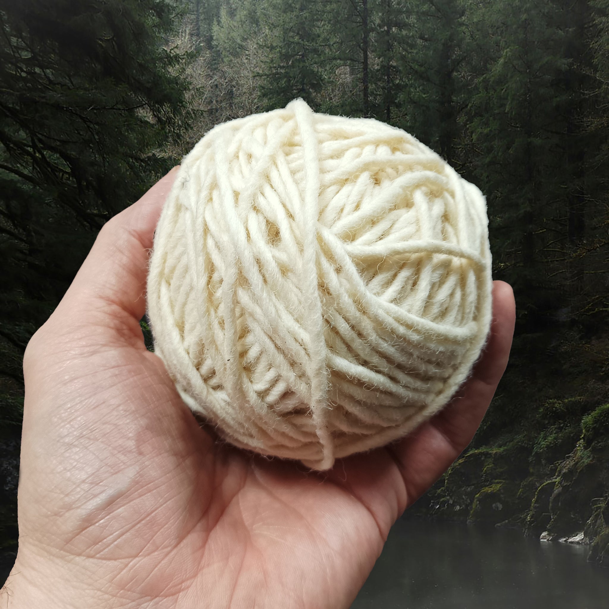 Natural Shetland Wool Yarn Balls for Nalbinding and Tablet Weaving in Hand