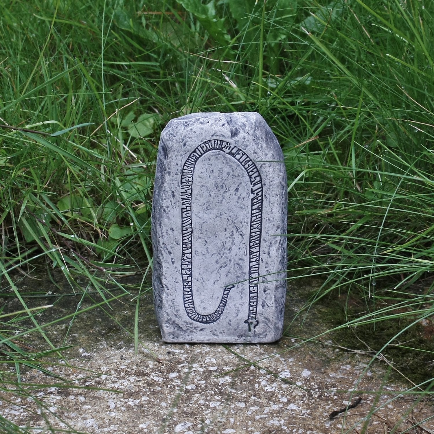 Runestone From Ängvreta Uppland - Runestones