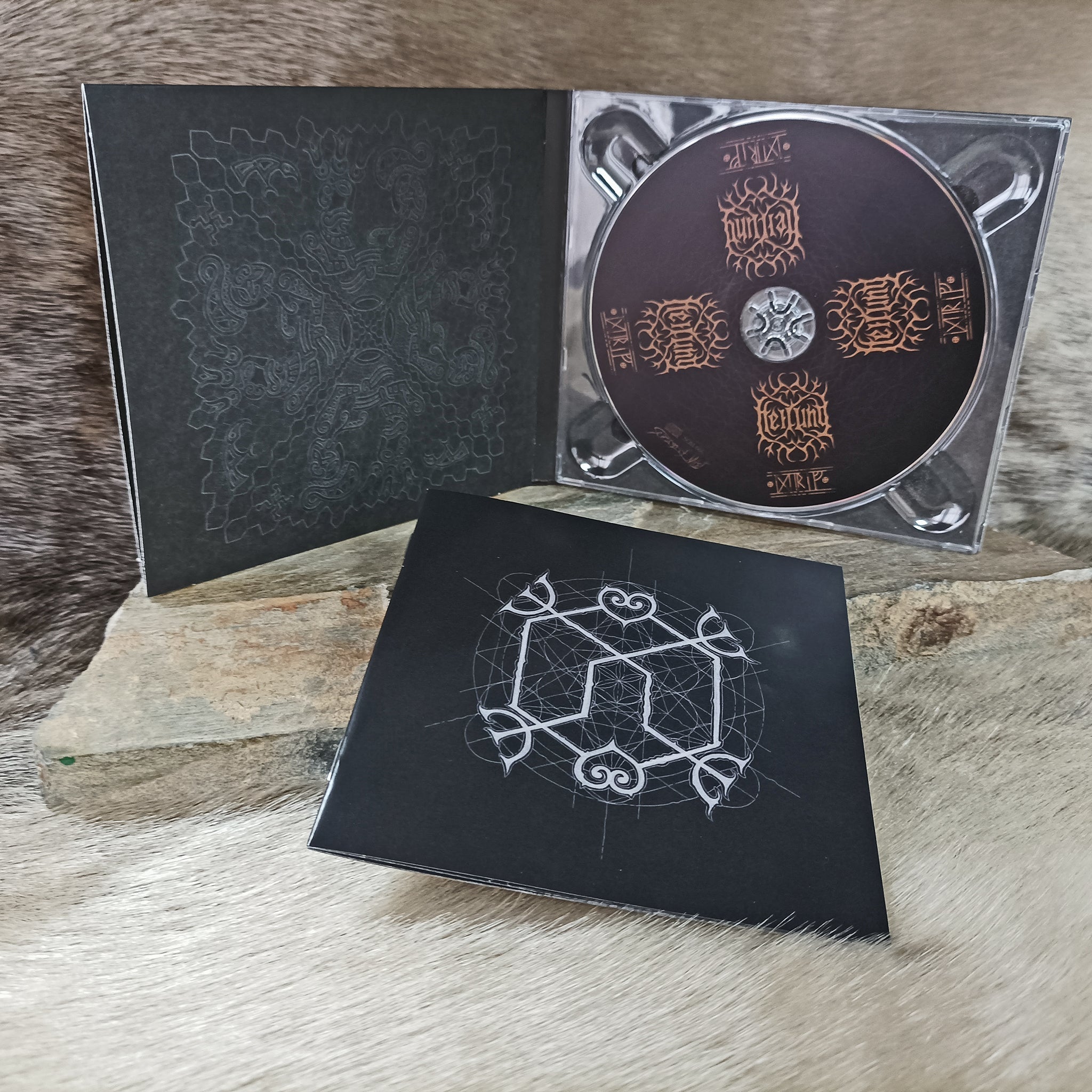 Drif CD by Heilung - Case and Booklet Display