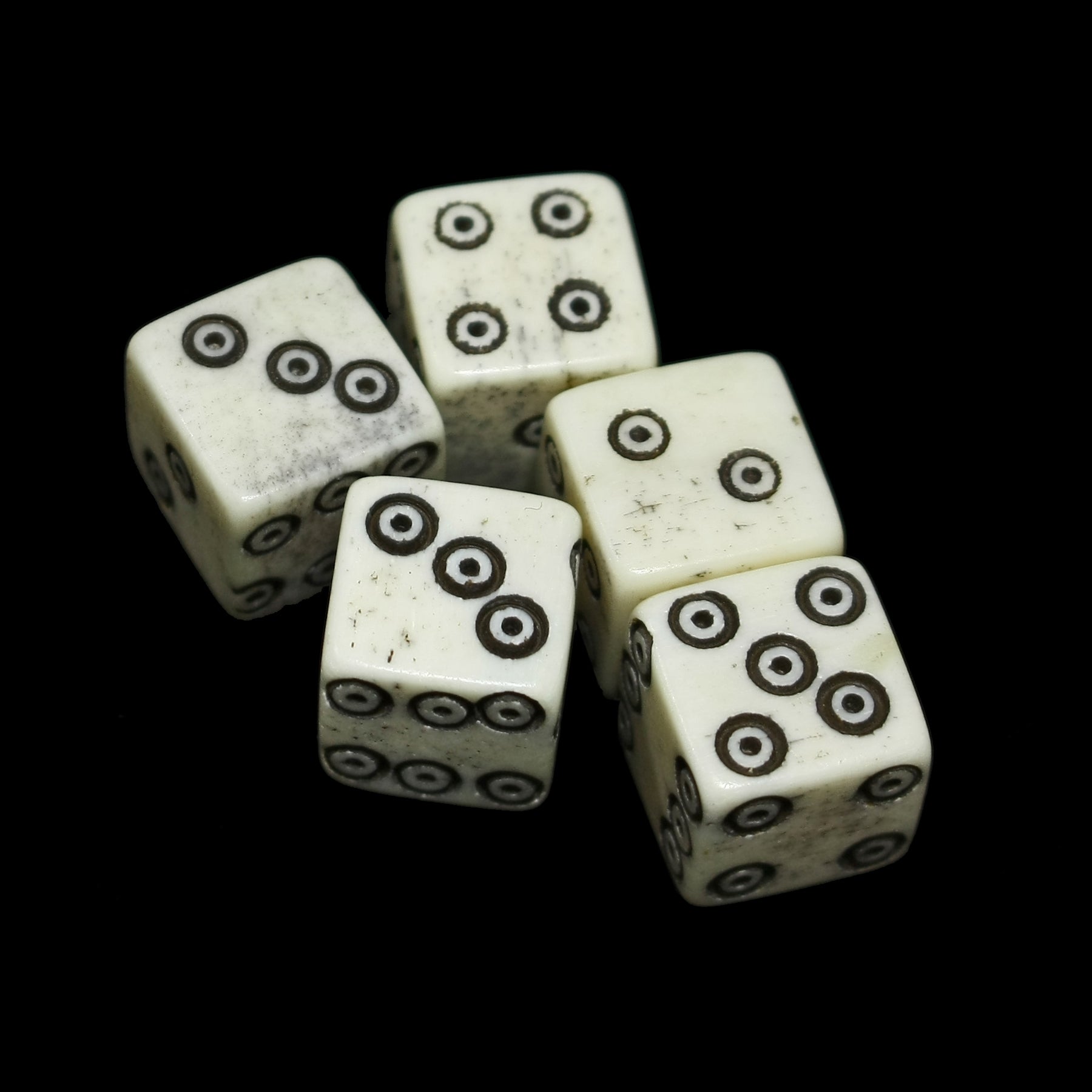 Medium Bone Dice With Dot and Rings Marks x 5