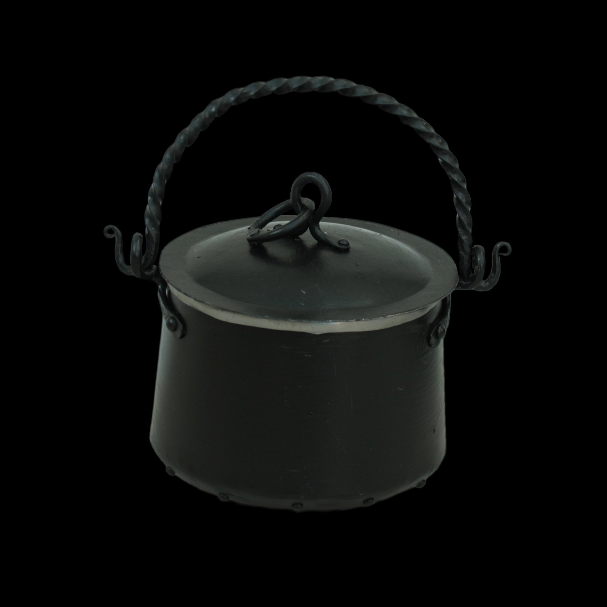 Hand-Forged Iron Cauldron - 3 Litre with Lid