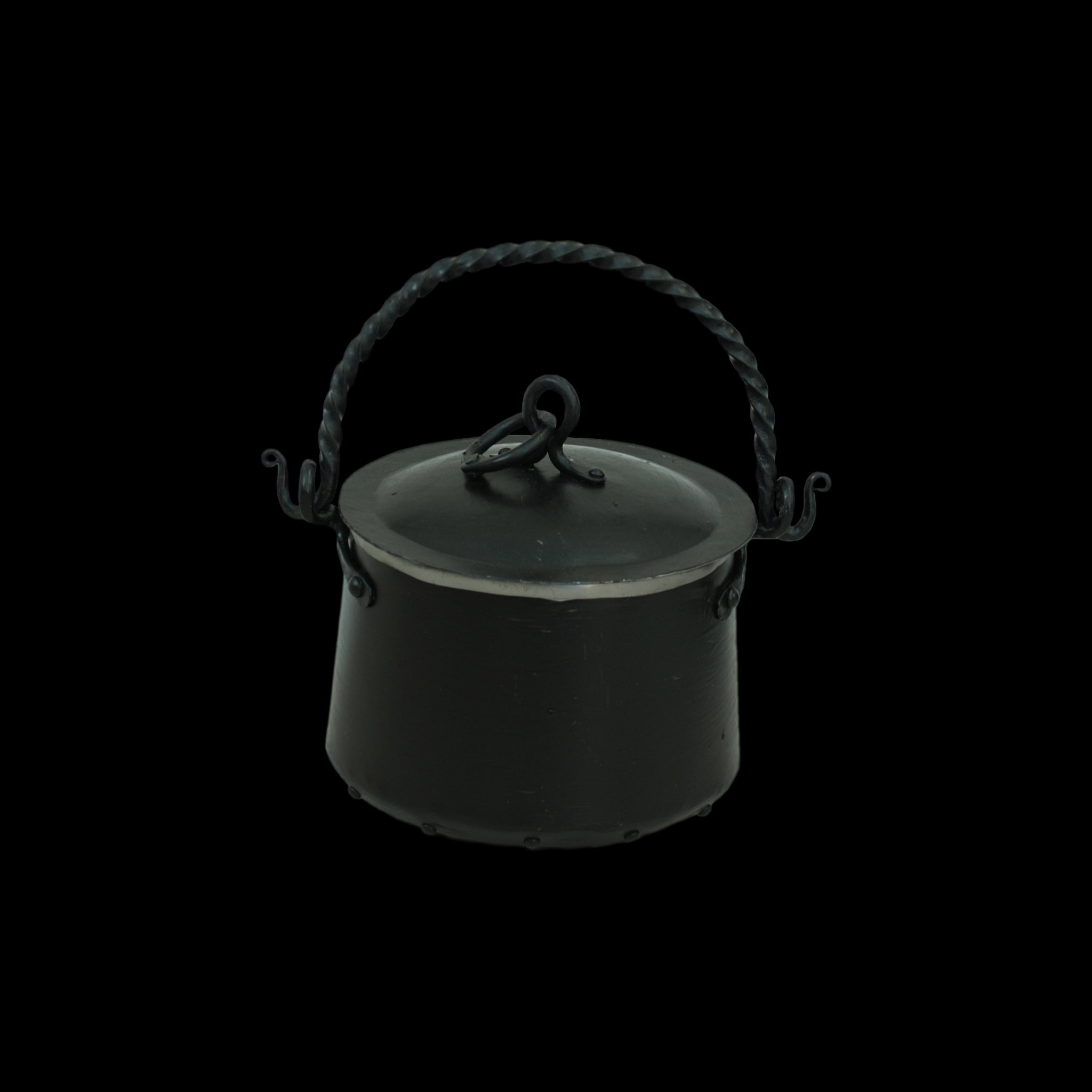Hand-Forged Iron Cauldron - 1.3 Litre with Lid
