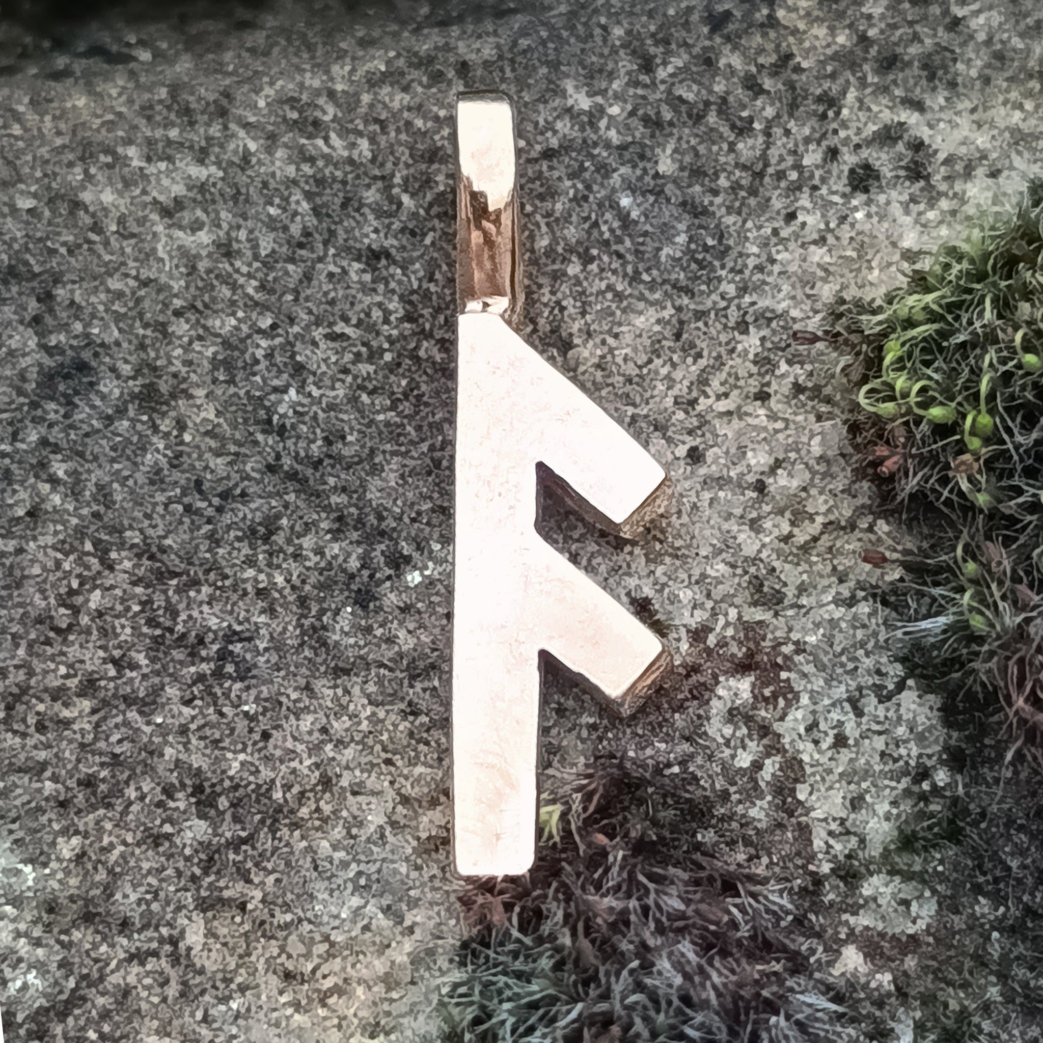 Bronze Elder Futhark Rune - Ansuz (A)